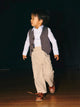 NMMRADOLFI Pantalon en sergé de coton bio garçon — name it — Island Fossil — porté, en pied | Appart 17 Bruxelles