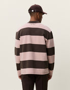 Striped LS Polo à manches longues rayé — Les Deux — Delicioso Brown — porté, de dos 3 | Appart 17 Bruxelles