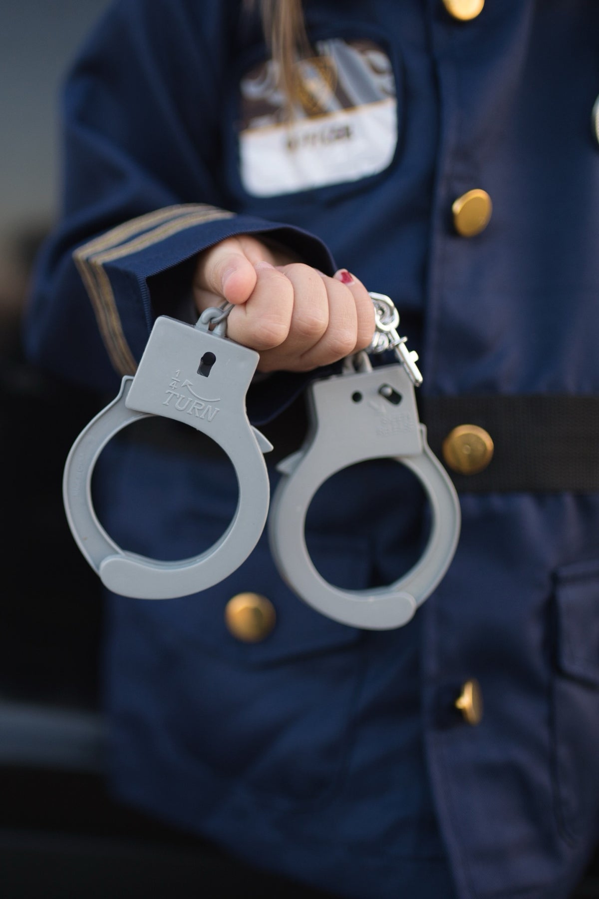 Déguisement policier, veste, casquette et accessoires — Great Pretenders — Policier — autre vue 3 | Appart 17 Bruxelles