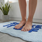 Tapis de bain « Shake It Off » festonné — Bleu — vue 5, Bleu clair & bleu foncé | Appart 17