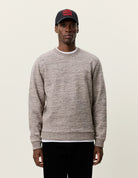 Mouline Sweatshirt en coton mouliné — Les Deux — Dark Sand — porté 2 | Appart 17 Bruxelles