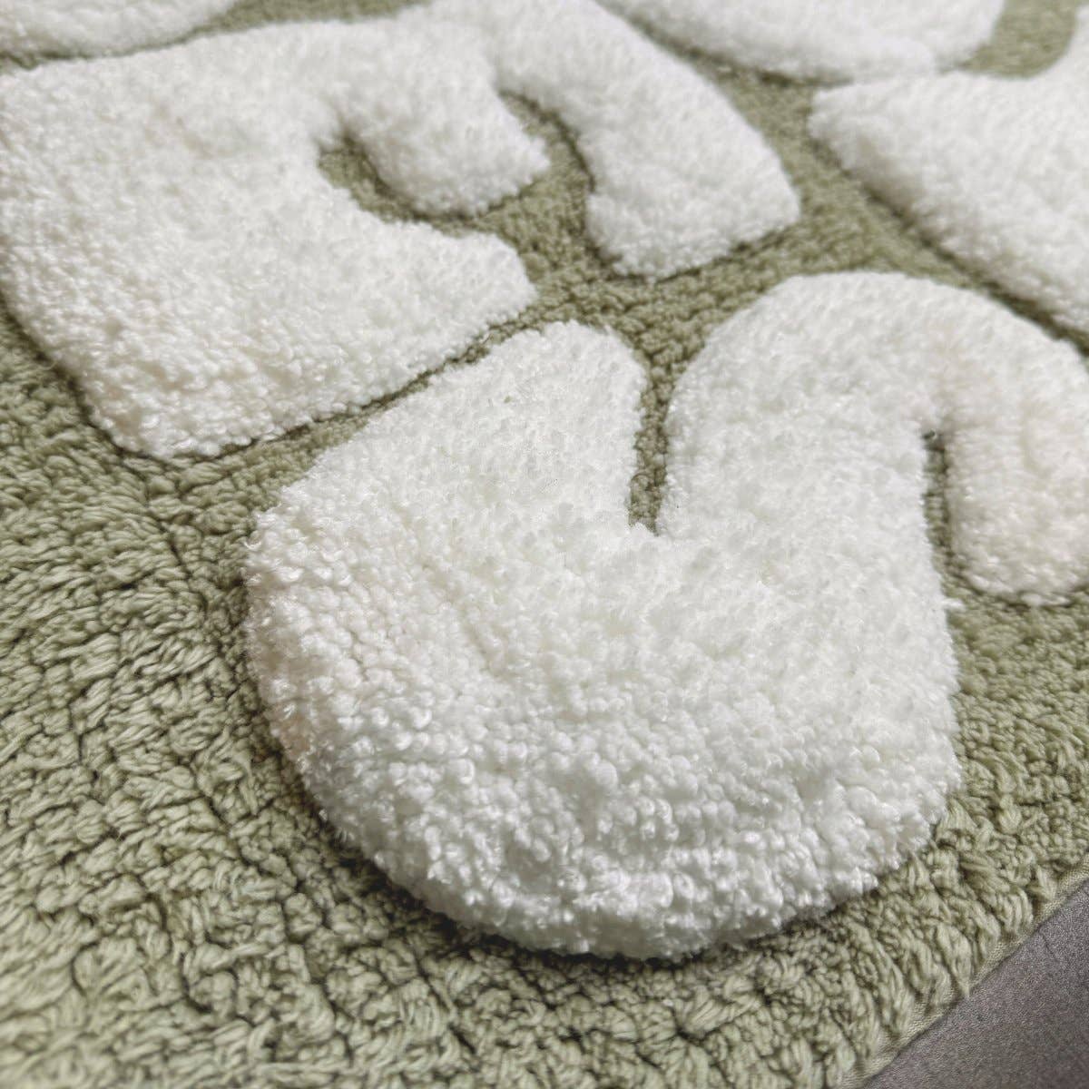 Tapis de bain « Good Vibes » tufté main — Vert sauge — vue 5, Vert sauge | Appart 17