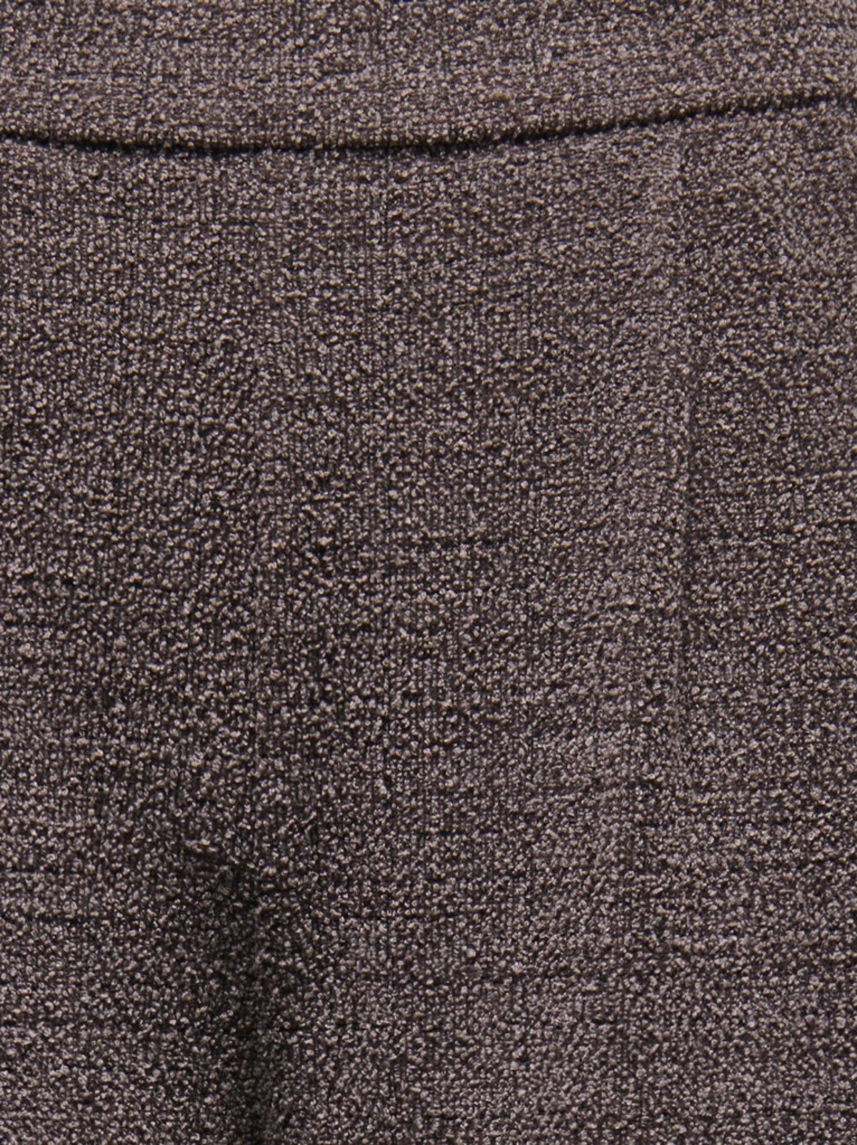 JDYDORIT Pantalon large à carreaux en maille bouclée — JDY — Coffee Bean Checks — détail de la maille 3 | Appart 17 Bruxelles