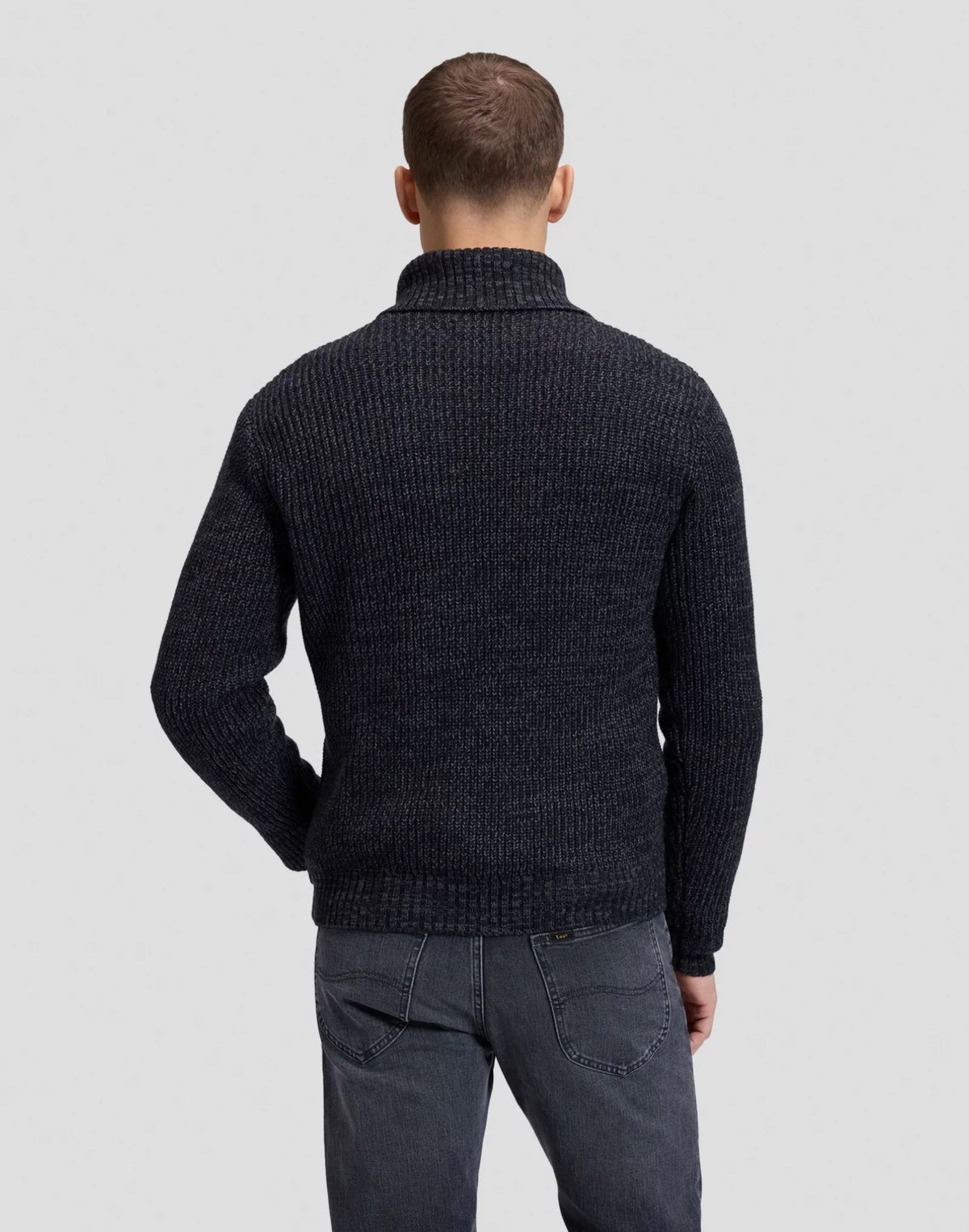 MOCK NECK Pull col zippé en maille de laine — Lee — Black Grey Heather — porté, vue de dos 3 | Appart 17 Bruxelles