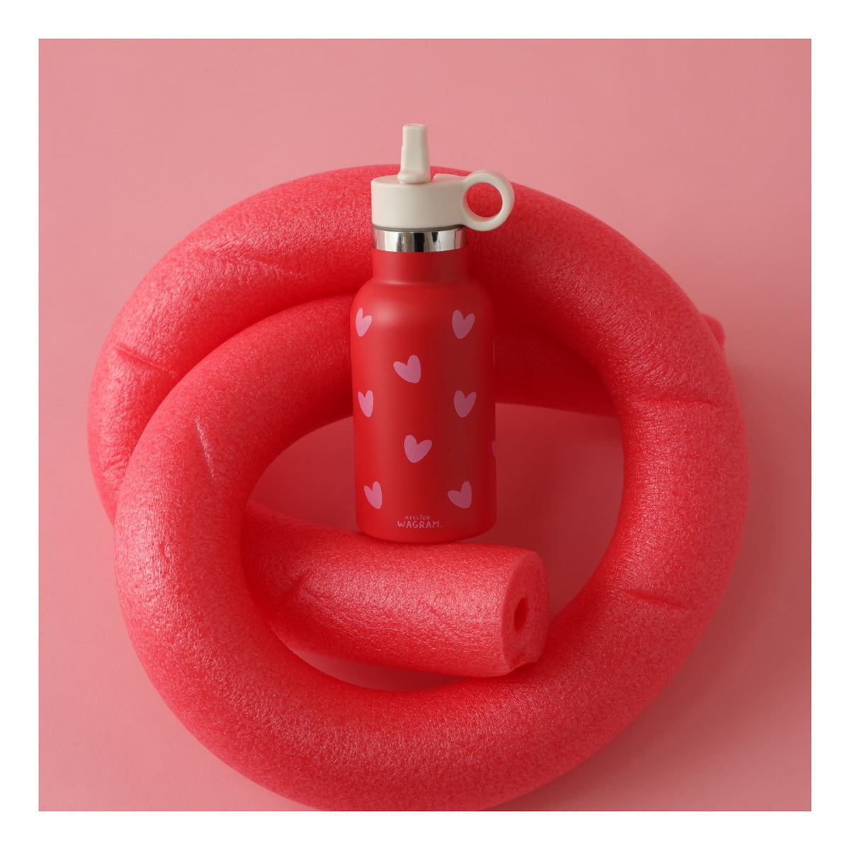 Gourde isotherme enfant 350 ml — Atelier Wagram — Rouge cœurs roses — autre vue 4 | Appart 17 Bruxelles