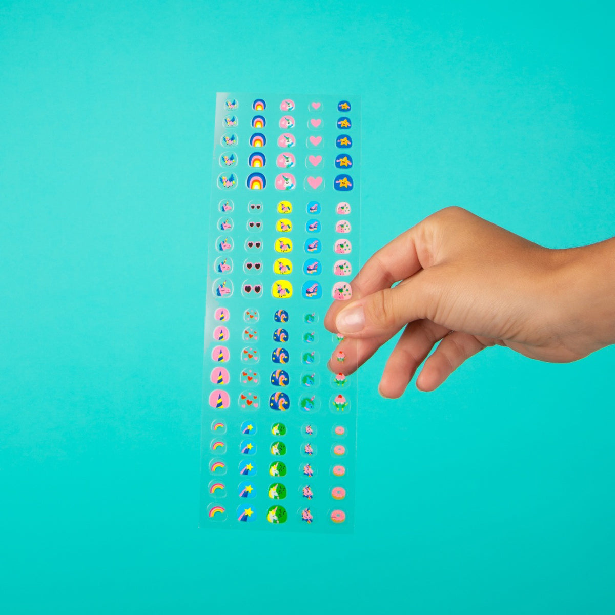 Nail stickers enfant, 200 gommettes pour ongles — OMY — Lily — autre vue 2 | Appart 17 Bruxelles
