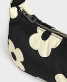 NIGHT DAISY Sac porté épaule en polyester recyclé — Wouf — Night Daisy — détail 5 | Appart 17 Bruxelles