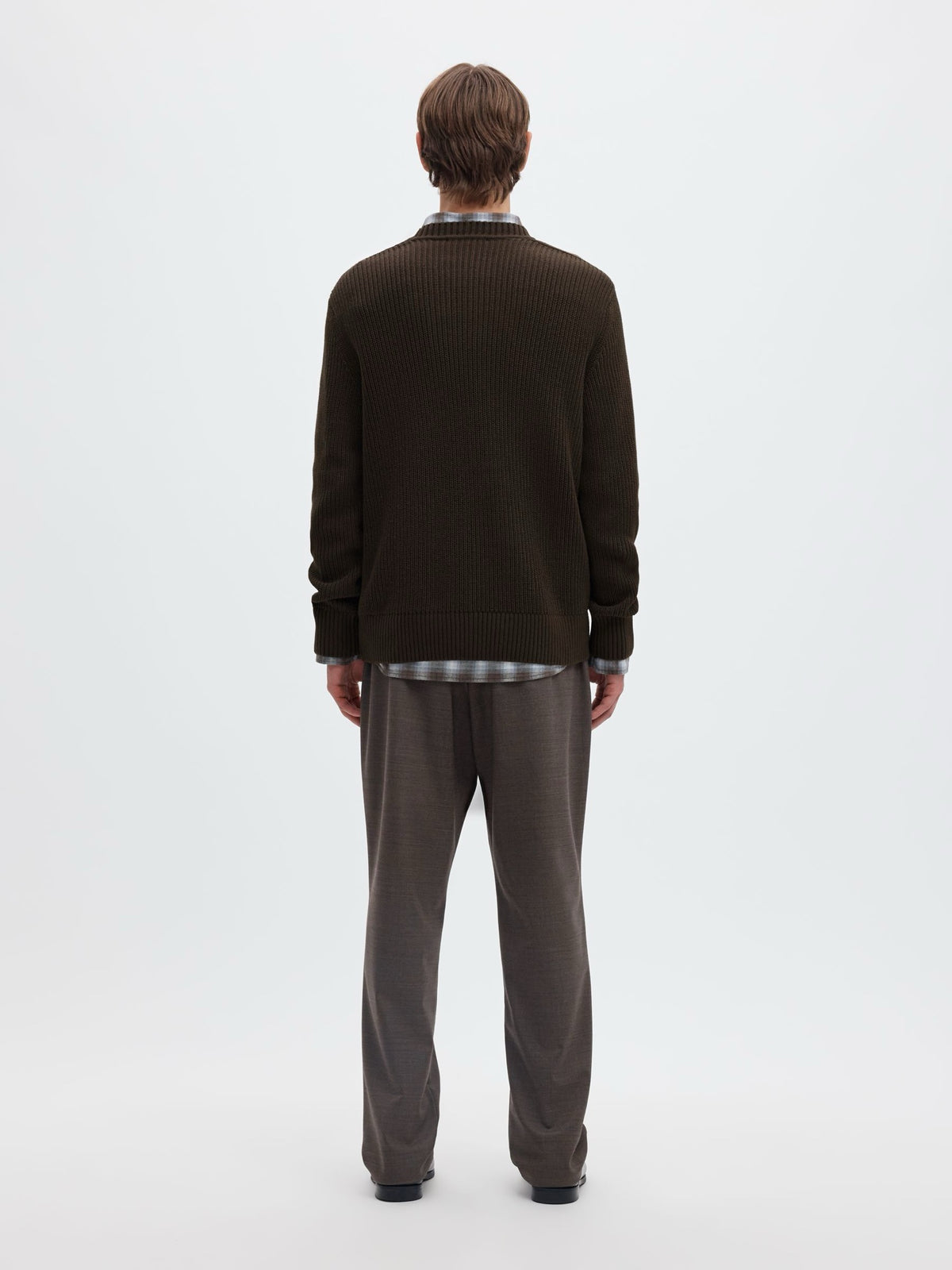 SLMPIM Pull col rond en maille côtelée à manches raglan — Selected Homme — Delicioso — porté, de dos 4 | Appart 17 Bruxelles