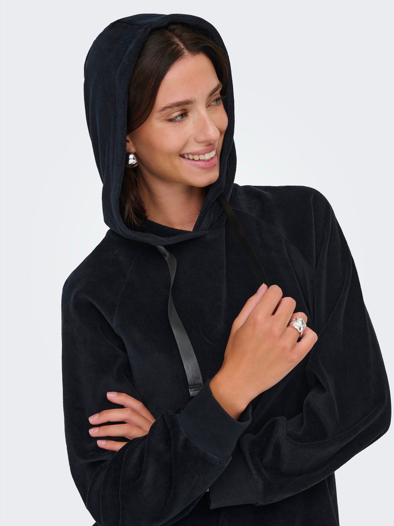 JDYVIDA Sweat à capuche en velours — Noir — vue 7