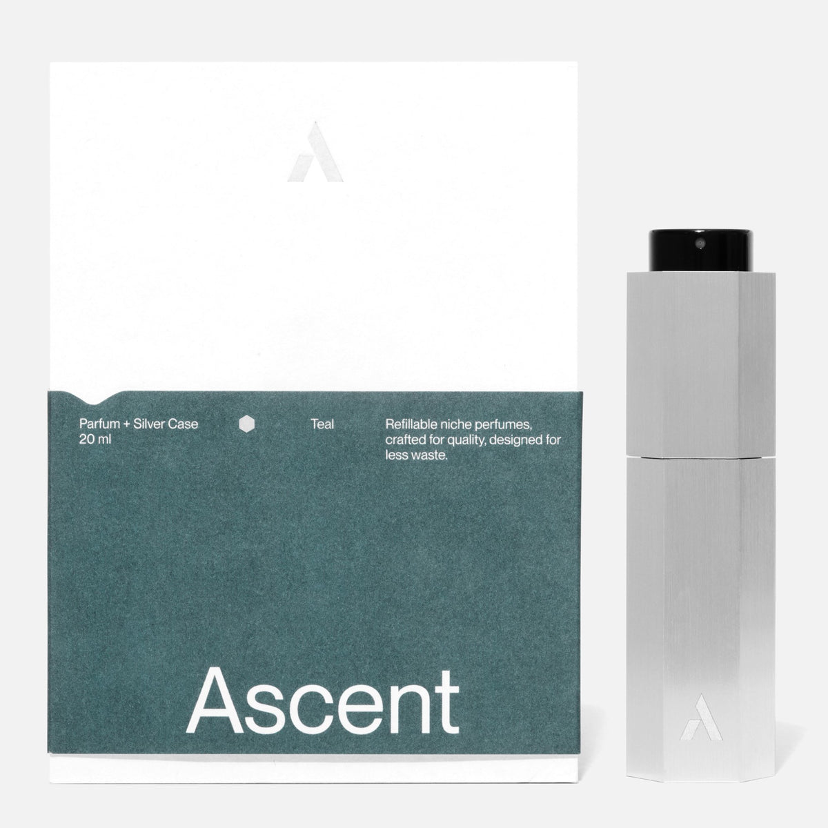 Ascent Starter Pack Étui rechargeable en aluminium + extrait de parfum 20 ml — Ascent — Teal — packshot, coffret et étui argent 5 | Appart 17 Bruxelles