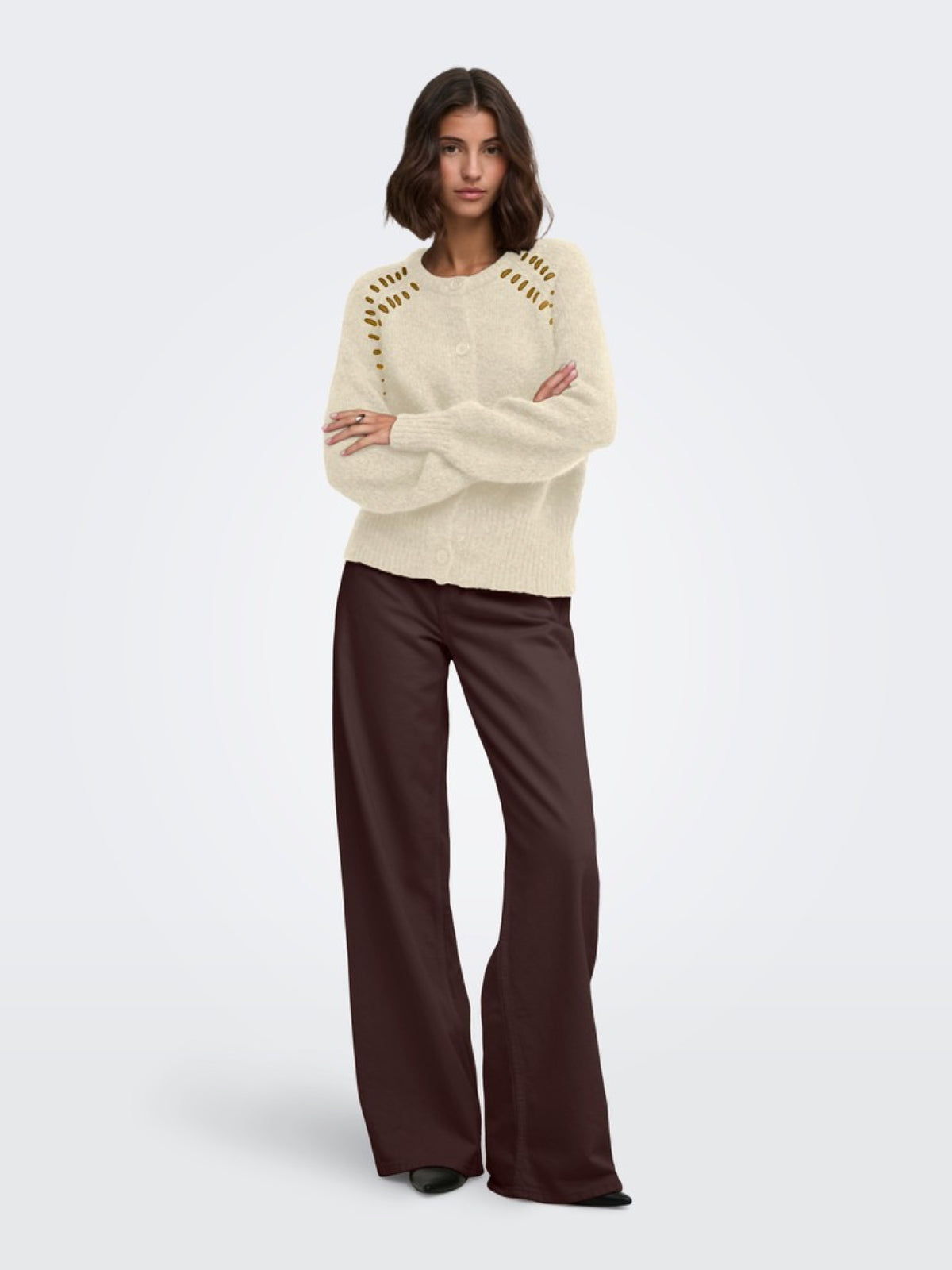 JDYZOEY ELLA Cardigan en maille à surpiqûres contrastées — JDY — Oatmeal — porté 2 | Appart 17 Bruxelles