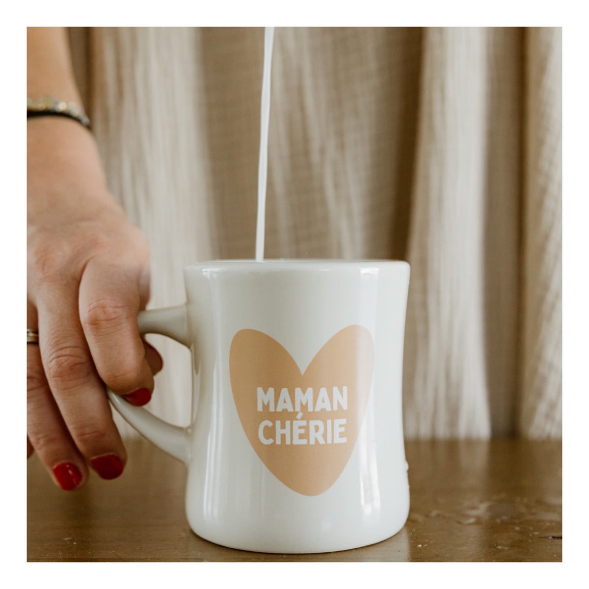 Mug céramique à message — Atelier Wagram — Maman chérie — autre vue 4 | Appart 17 Bruxelles