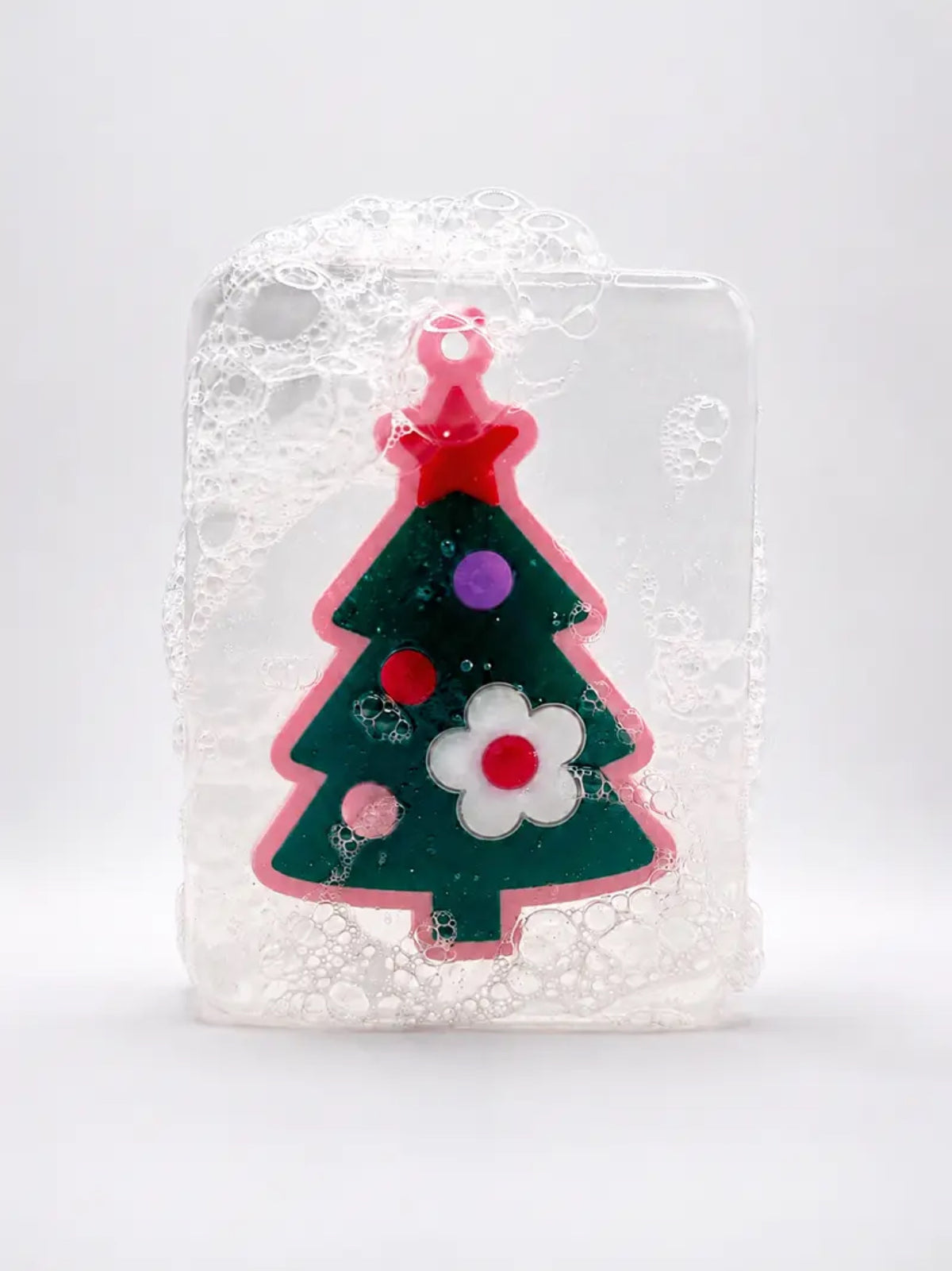 Savon surprise de Noël à décoration à suspendre — Ludi Soap — Sapin — packshot | Appart 17 Bruxelles