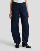 BALLOON Jean coupe ballon taille mi-haute en denim et lyocell — Lee — Hickory Rinse — porté | Appart 17 Bruxelles