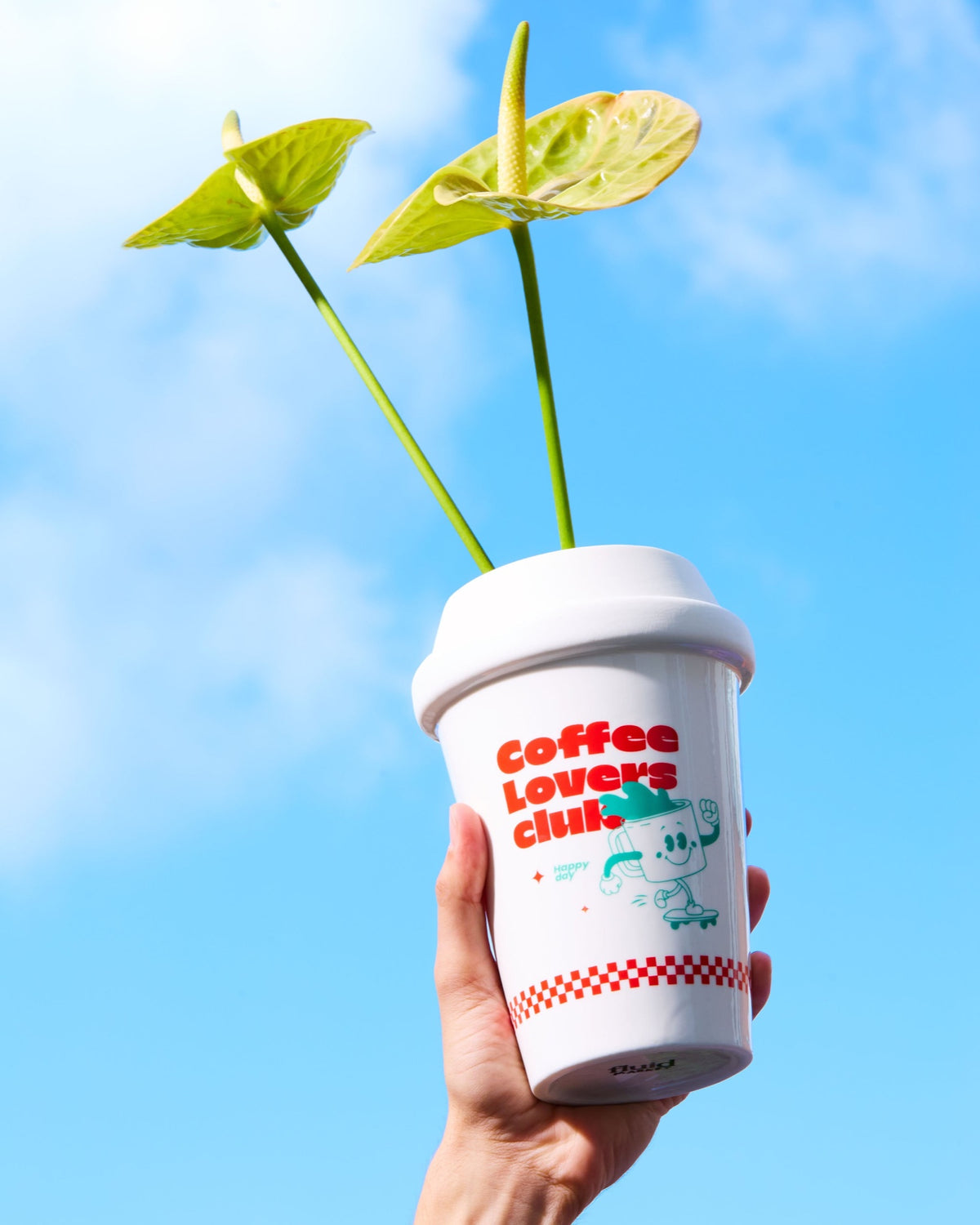 Fluid Market Vase Cup of Coffee gobelet à emporter en céramique — Fluid Market — Blanc — en situation 2 | Appart 17 Bruxelles