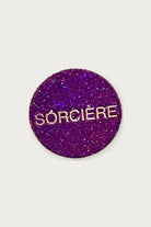 Pin's « Sorcière » — Violet pailleté — Félicie Aussi | Appart 17 Bruxelles