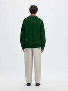 SLMPIM Pull col rond en maille côtelée à manches raglan — Selected Homme — Formal Garden — porté, de dos 4 | Appart 17 Bruxelles