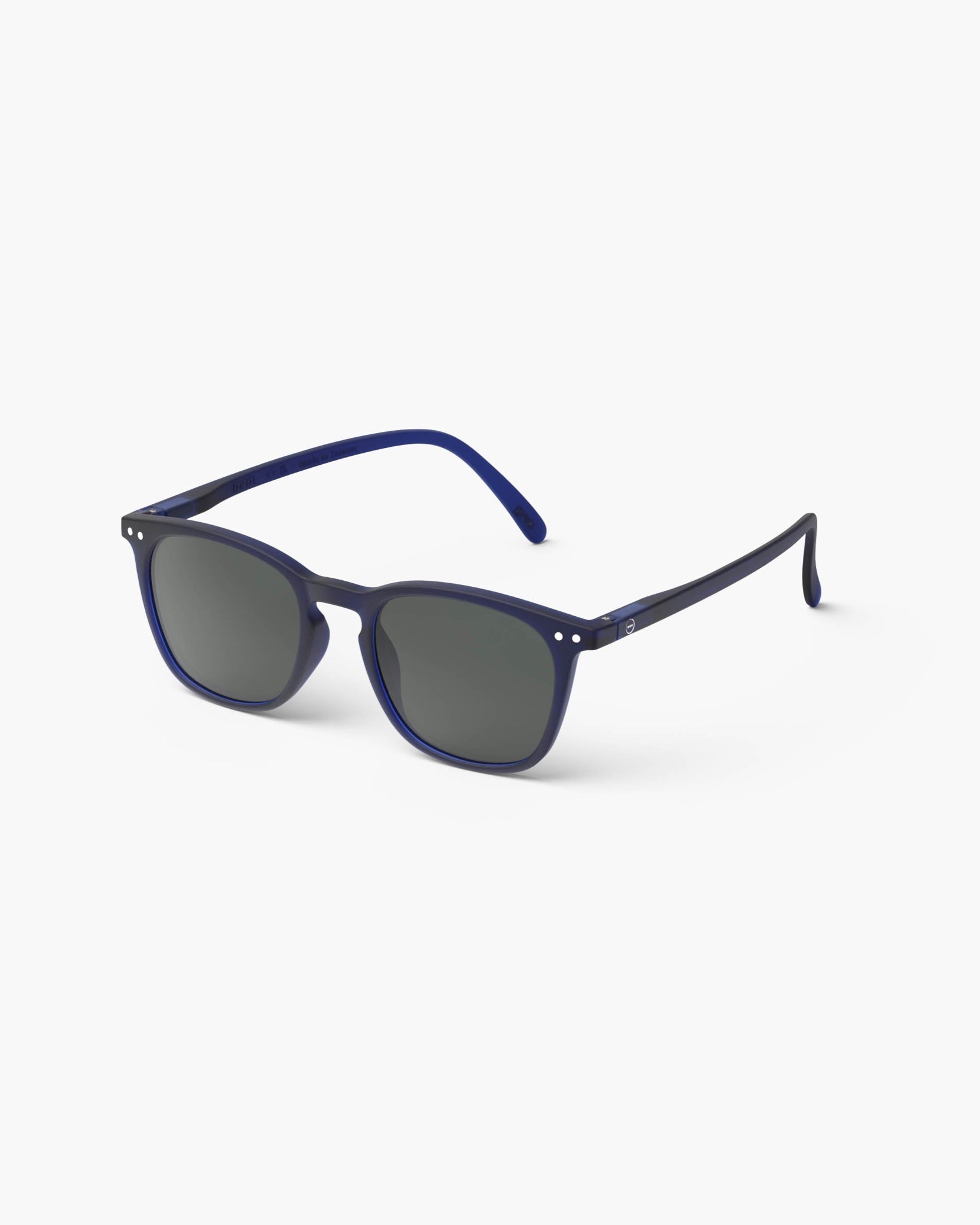 Lunettes de soleil rectangulaires #E Midnight Blue – Izipizi | Appart 17