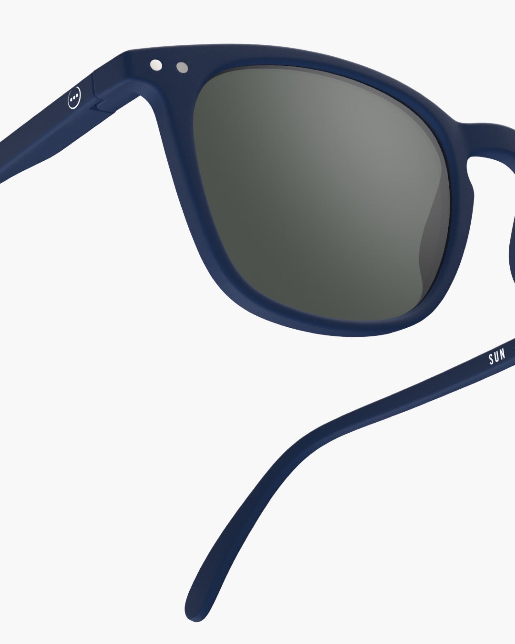 Lunettes de soleil rectangulaires #E Navy Blue – Izipizi | Appart 17