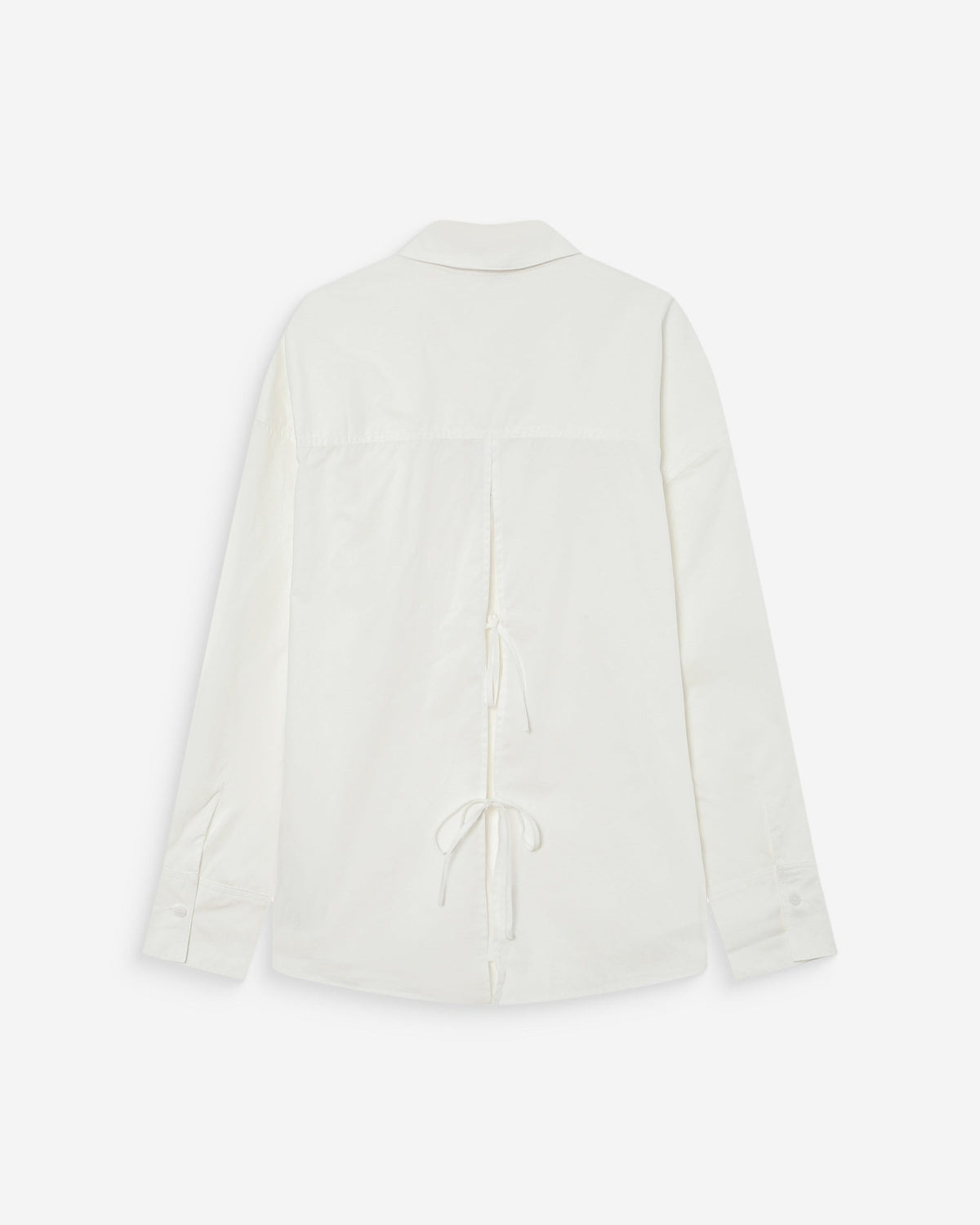 Valerie Chemise oversize en coton à nouer dans le dos — Grace & Mila — Ivoire — Packshot de dos sur fond blanc : fente de l'empiècement à l'ourlet et deux liens noués 7 | Appart 17 Bruxelles